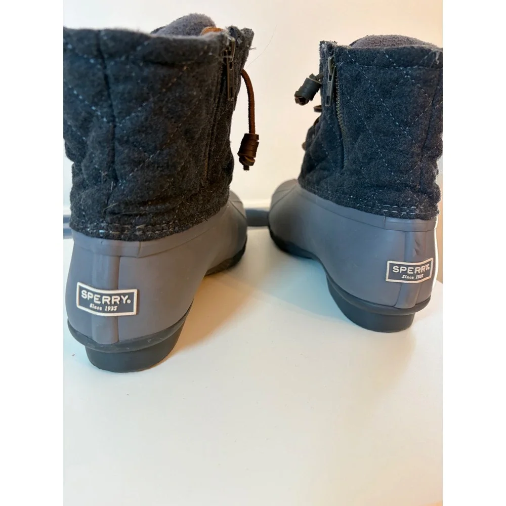 Sperry Duck Boots Women Size 10 W Grey Saltwater Quilted Wool STS97562F